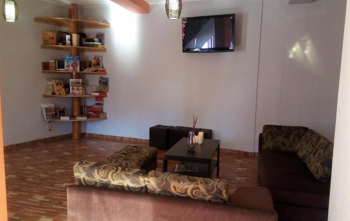 Hostal Rodinn Gobernadora المظهر الخارجي الصورة